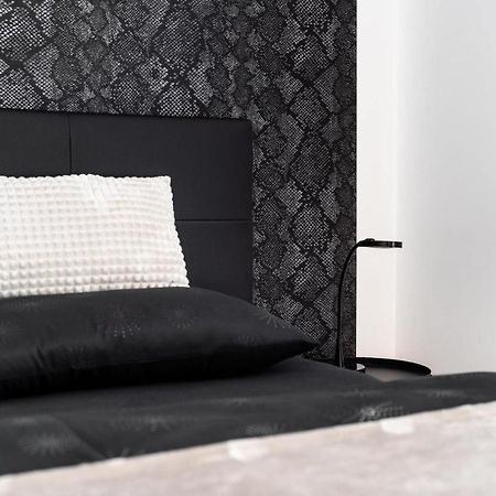 Domy Pod Palavou Apartment Klentnice Bagian luar foto